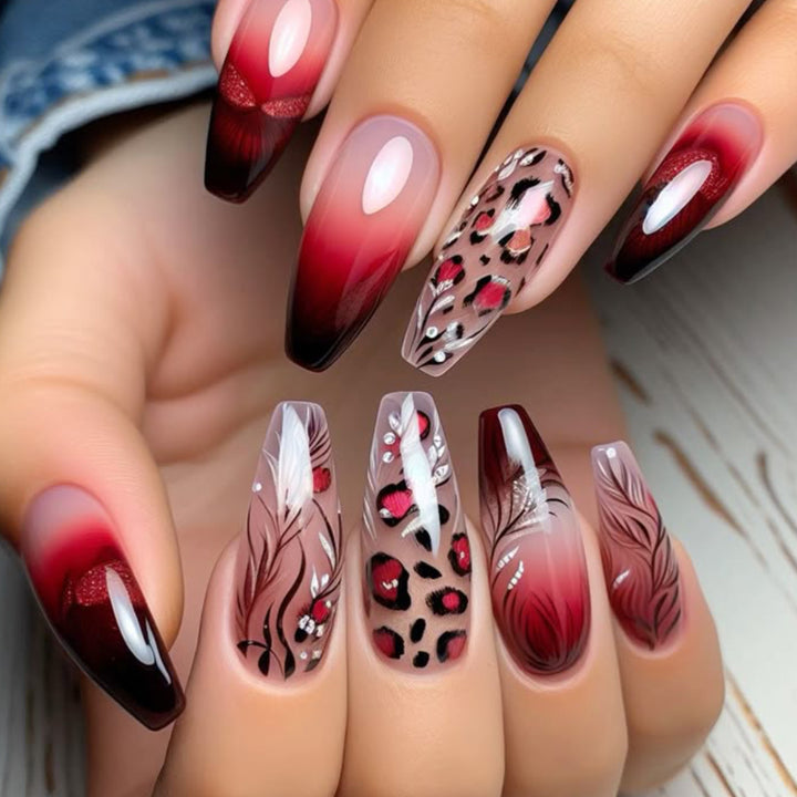 Künstlerische Lange Stiletto Nagelkunst Erweiterungen Karnz