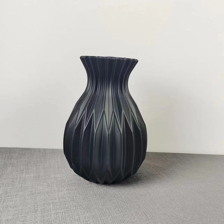 Moderne dekorative strukturierte Vase Karnz