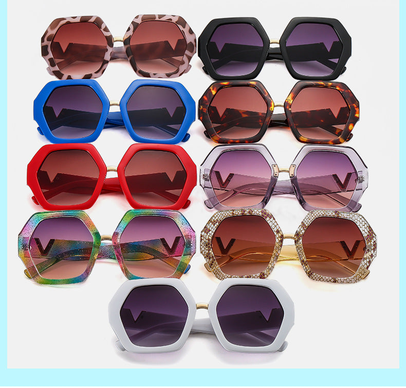 Damen elegante Sonnenbrille mit funkelndem Rahmen Karnz