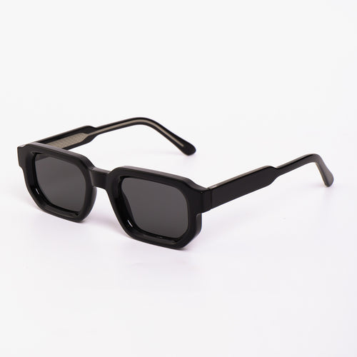 Damen Sonnenbrille im futuristischen Design mit glänzendem Rahmen und modischen Gläsern Karnz