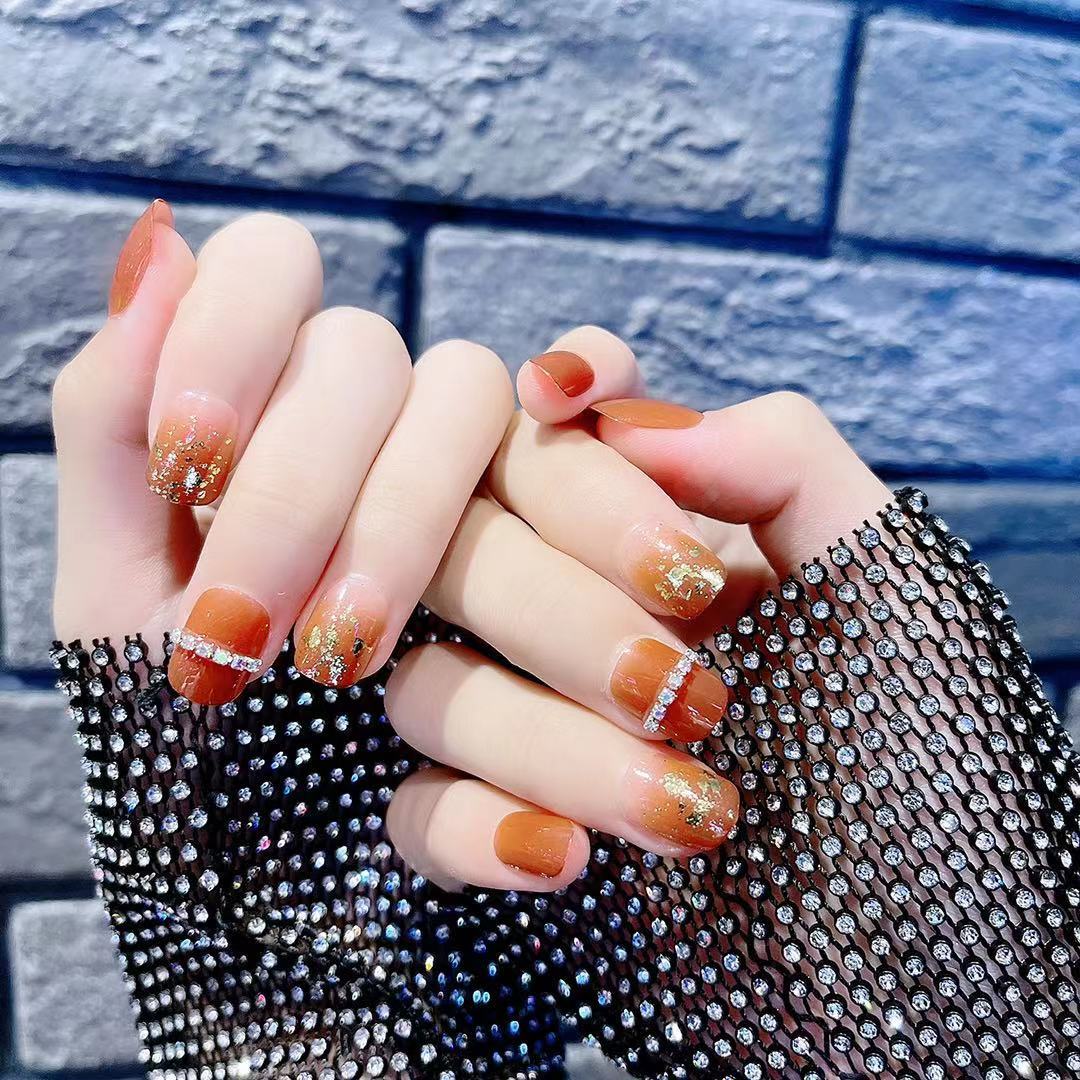 Stylisches Nagelkunst Karnz