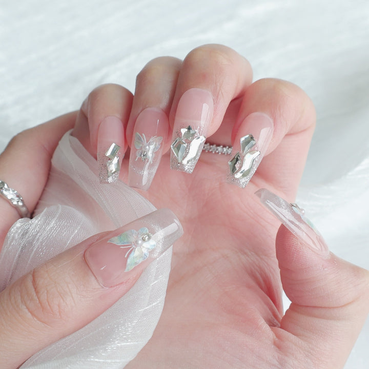 Schmetterlings-verzierte Press-On Nagelset