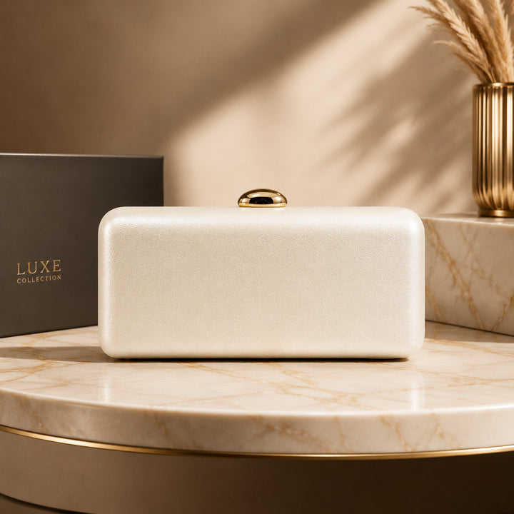 Elegante Strukturierte Clutch