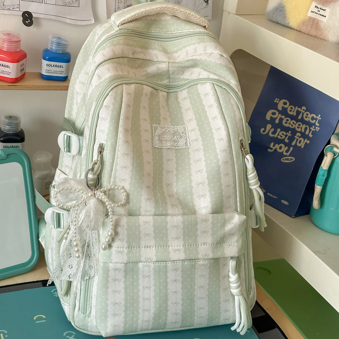 Stylischer Rucksack mit Schleifendetail