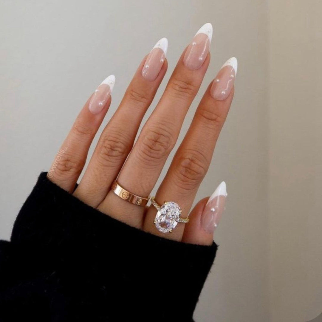 Elegante Französische Spitze Stiletto Aufklebenägel Karnz