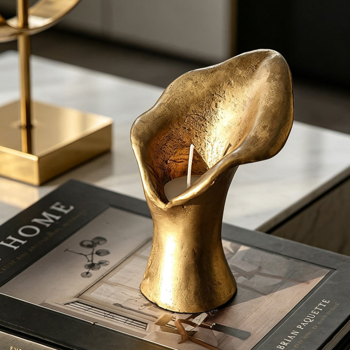 Elegante dekorative Blumenskulptur