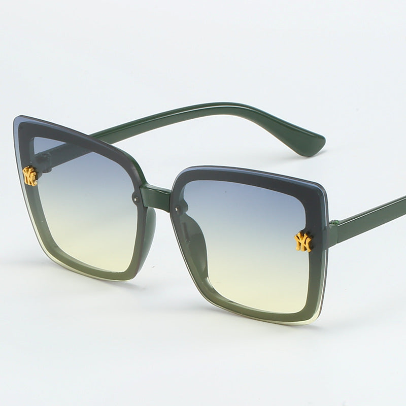 Damen stilvolle quadratische Sonnenbrille mit eleganten Details Karnz