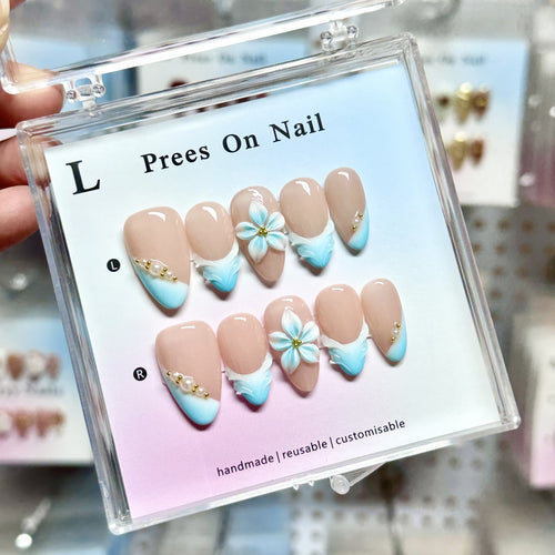 Floral Accent Press-On Nail Set