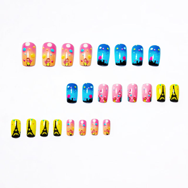 Kreative Nail Art mit Pariser Motiven Karnz