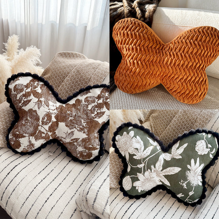modernes und dekoratives Kissen im Schmetterlingsdesign