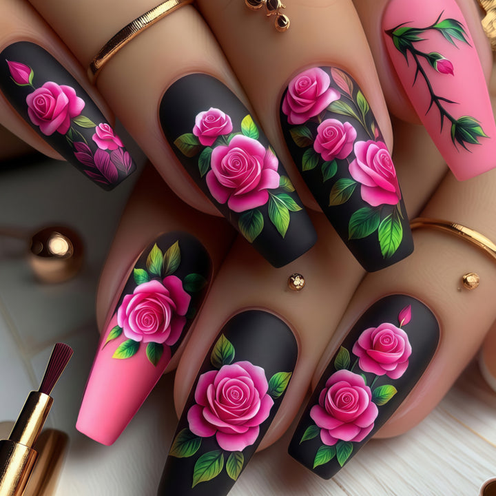 Kunstvolle Rosen Nagelspitzen Karnz