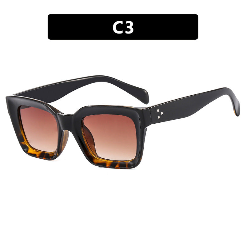 Damen oversized Sonnenbrille mit markantem Design Karnz