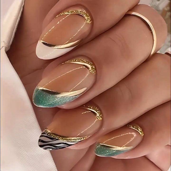 Elegante Stiletto-Nagelverlängerungen Karnz 1789915940