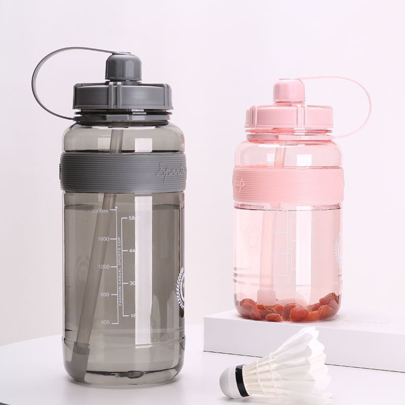 Unisex Hochvolumige Sport-Trinkflasche mit praktischer Deckelöffnung Karnz