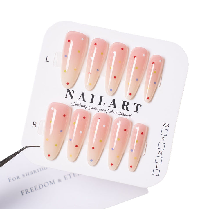 Premium Künstlerische Press-On Nagelspitzen Set mit Bunten Punkten Karnz