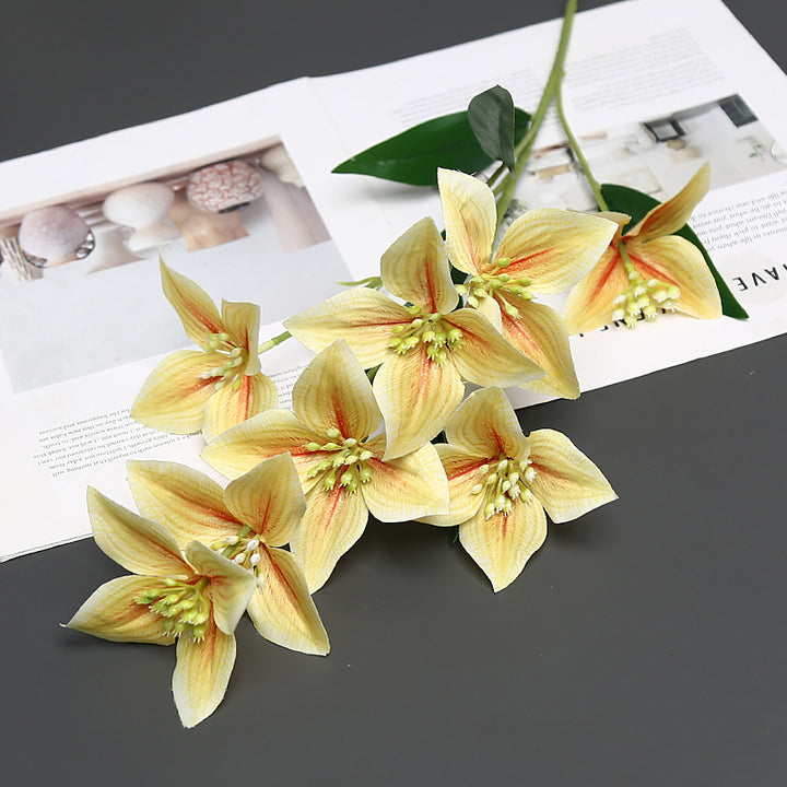 Realistische dekorative Blumenstängel