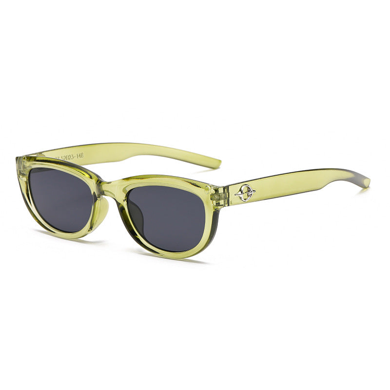Damen elegante Kunststoffsonnenbrille im zeitgenössischen Design Karnz