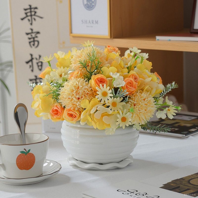 Lebendige künstliche Blumenarrangement