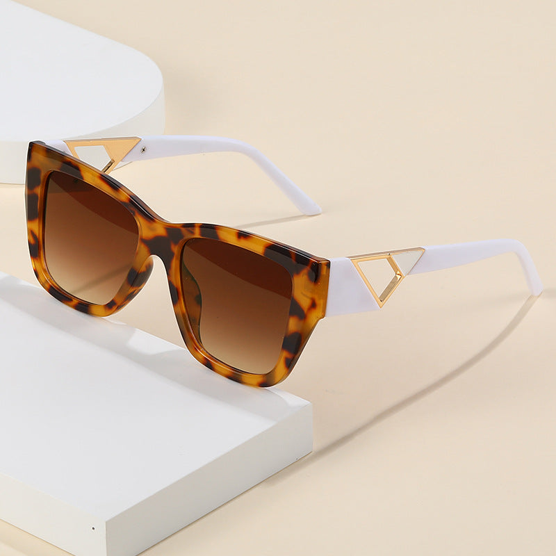 Damen Oversized Sonnenbrille mit modernem Geometrischen Design und elegantem Metallakzent Karnz