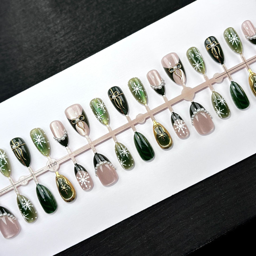 Künstlerisches Press-On Nagelkunst Design Kit