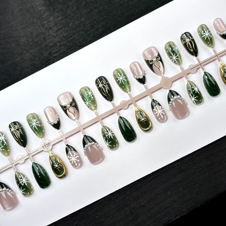 Künstlerisches Press-On Nagelkunst Design Kit
