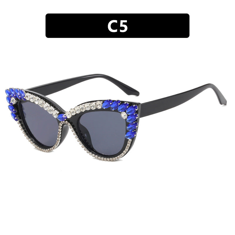 Damen extravagante Cat-Eye Sonnenbrille mit funkelndem Strassbesatz Karnz