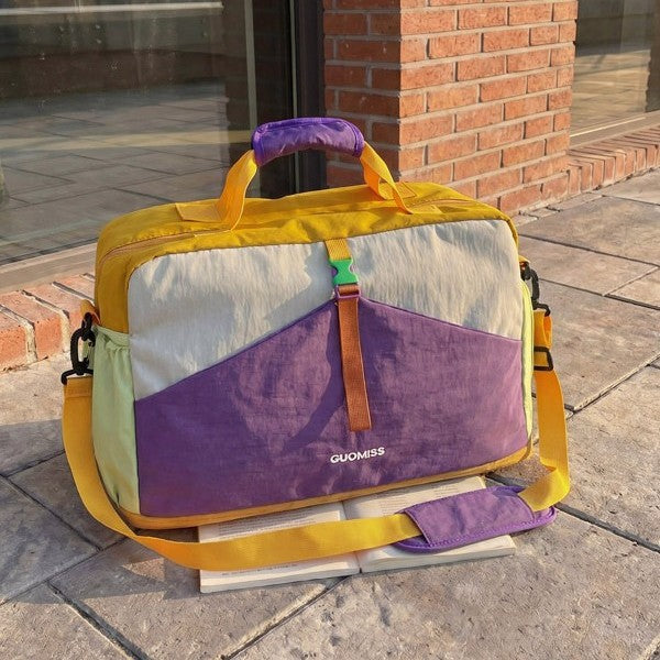 Vielseitige Sporttasche mit mehreren Taschen