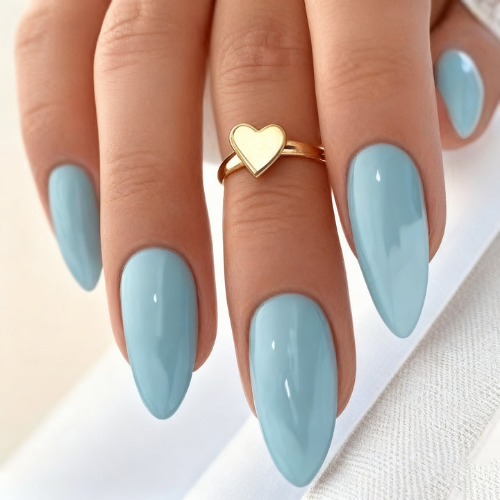 Elegante Glänzende Stiletto-Nagelveränderungen Karnz