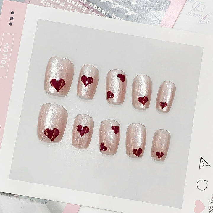Künstliche Nagelspitzen mit Herzchen Design Karnz