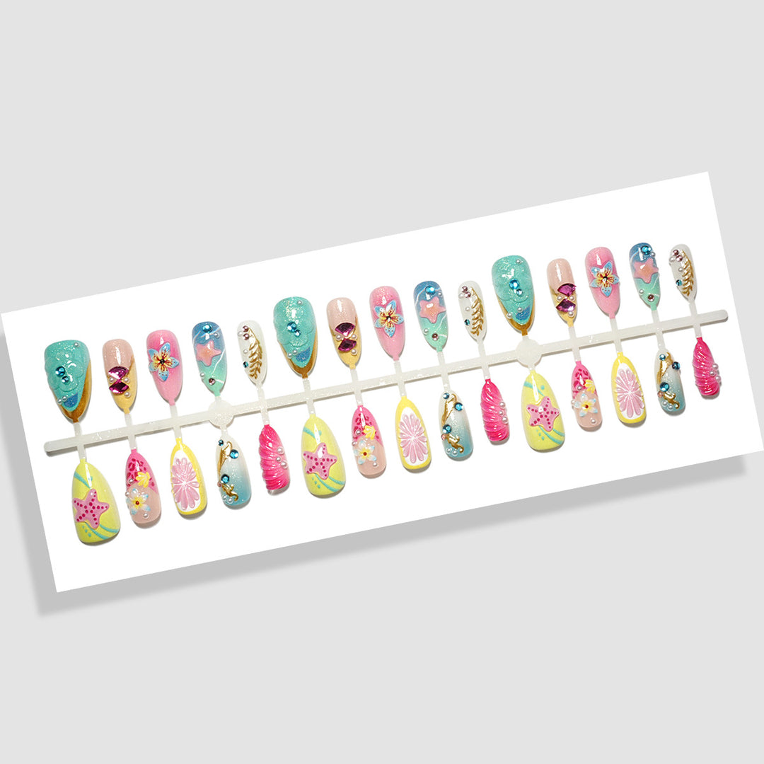 Dekorativer Press-On Nagelkunst Set mit Zubehör