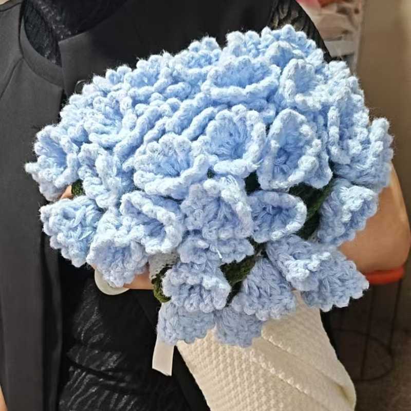 Florale Häkel-Wurfdecke