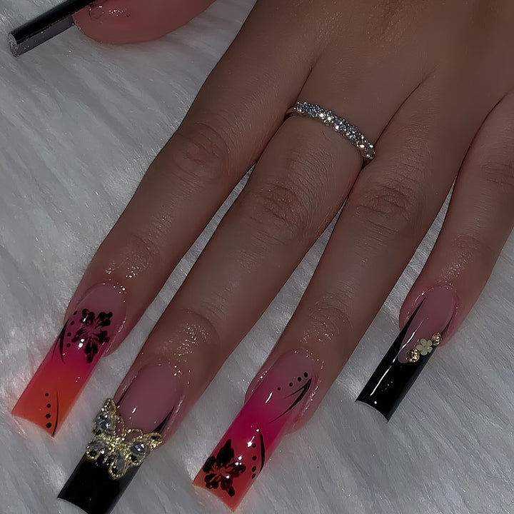 Premium 3D Floral Press-On Nagelkunst Karnz