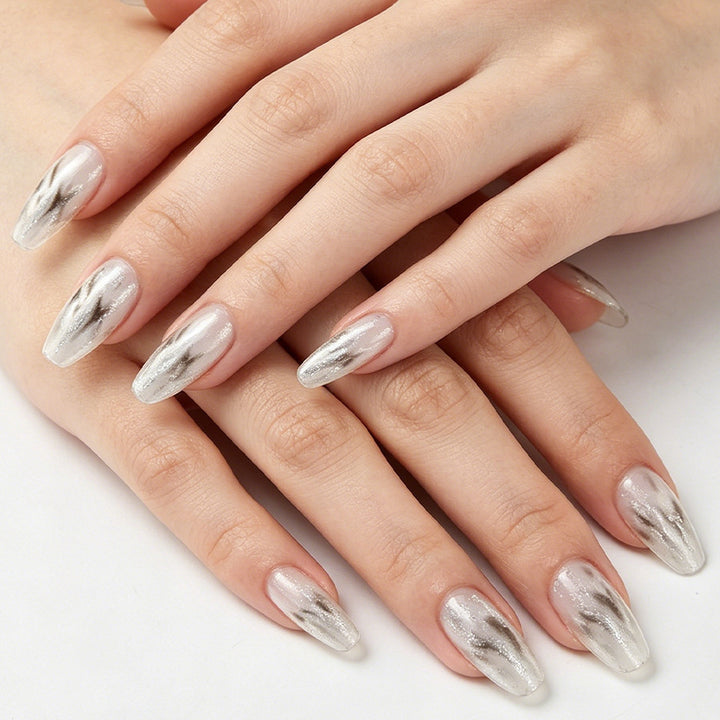 Elegante Metallic-Finish Press-On Nägel Karnz