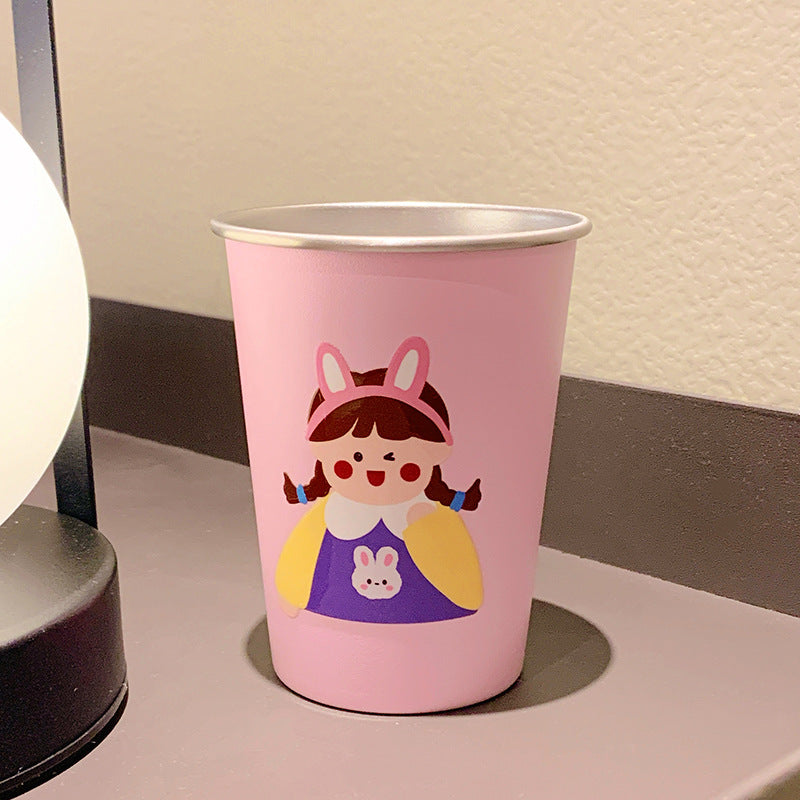 Spaßiger Trinkbecher mit Fröhlichem Kinderdesign Karnz