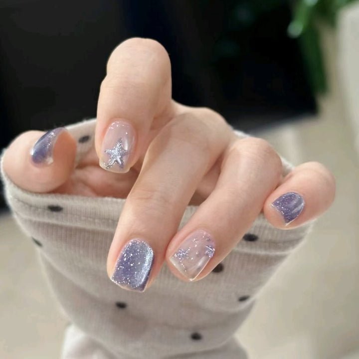 Festliches, von Charakteren inspiriertes Nagelkunst-Set Karnz