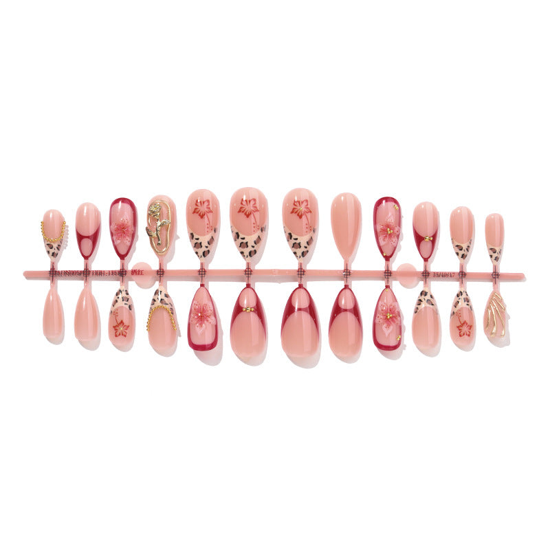 Dekoratives Nageldesign-Set Karnz