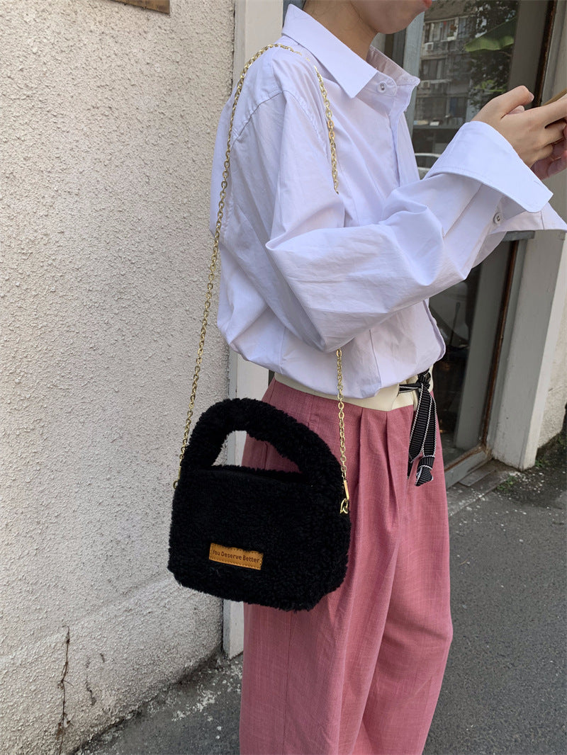 Faux-Fur-Handtasche