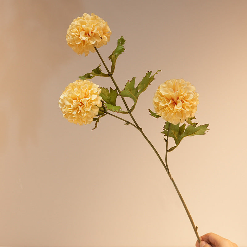 Kunstvolle Blumengestecke Karnz