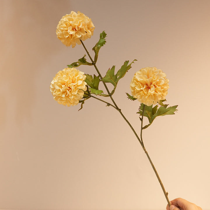 Kunstvolle Blumengestecke Karnz