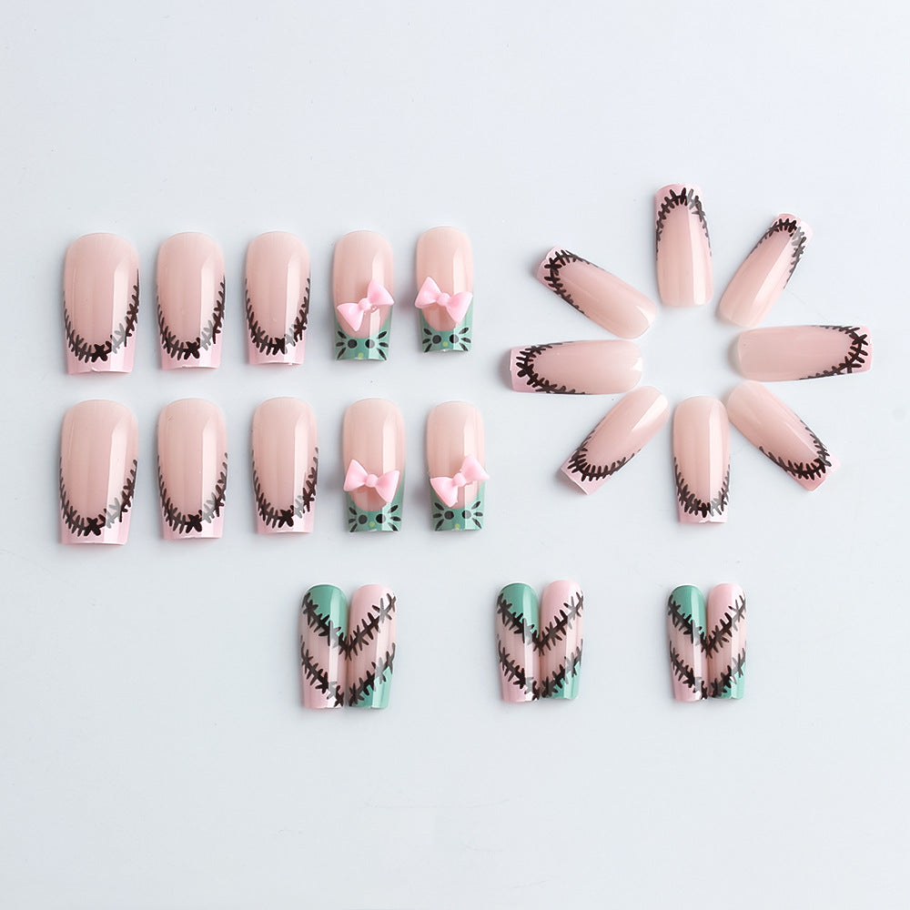 Verspielte Nagelkunst Karnz