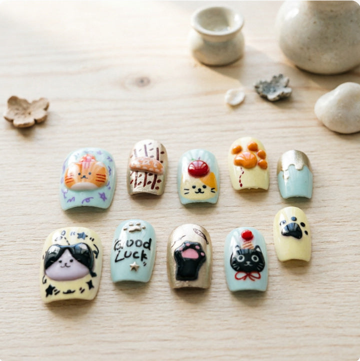 Künstlerische Nagelkunst Karnz