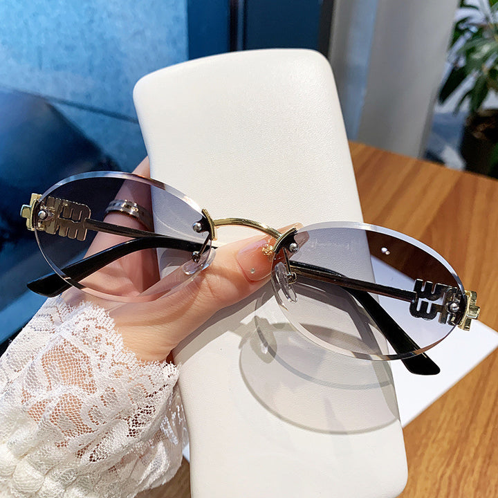 Damen modische Sonnenbrille im eleganten ovalen Design Karnz