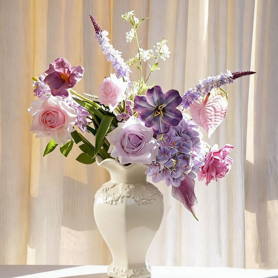 Luxuriöse Faux-Blumenarrangement