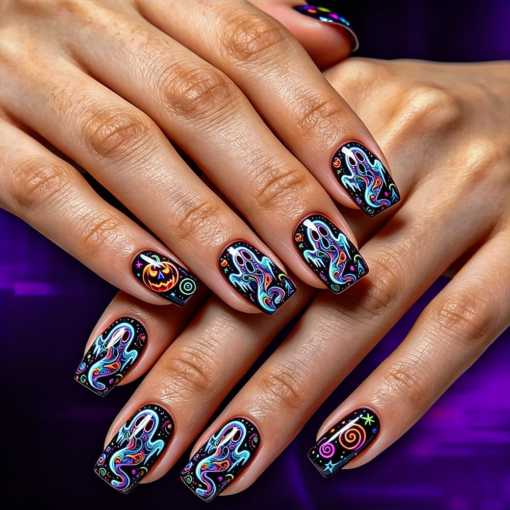 Künstlerisches Halloween-Themen Press-On Nail Design Karnz