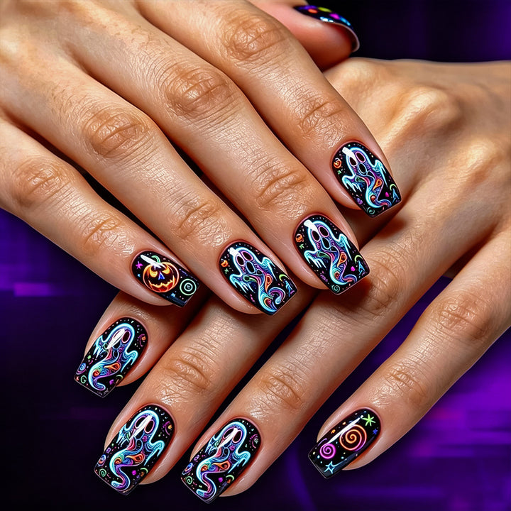 Künstlerisches Halloween-Themen Press-On Nail Design Karnz