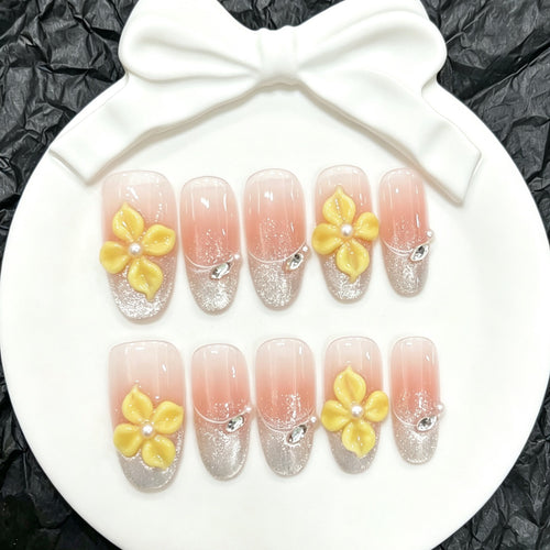 Floral Decorative Press-On Nail Art