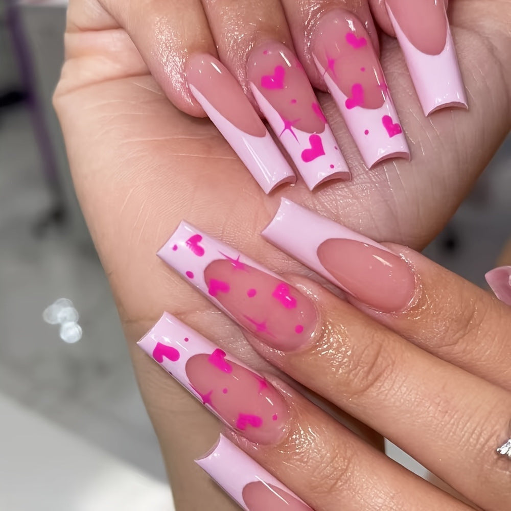 Dekorative Herz-Themen Press-On Nagelkunst Karnz