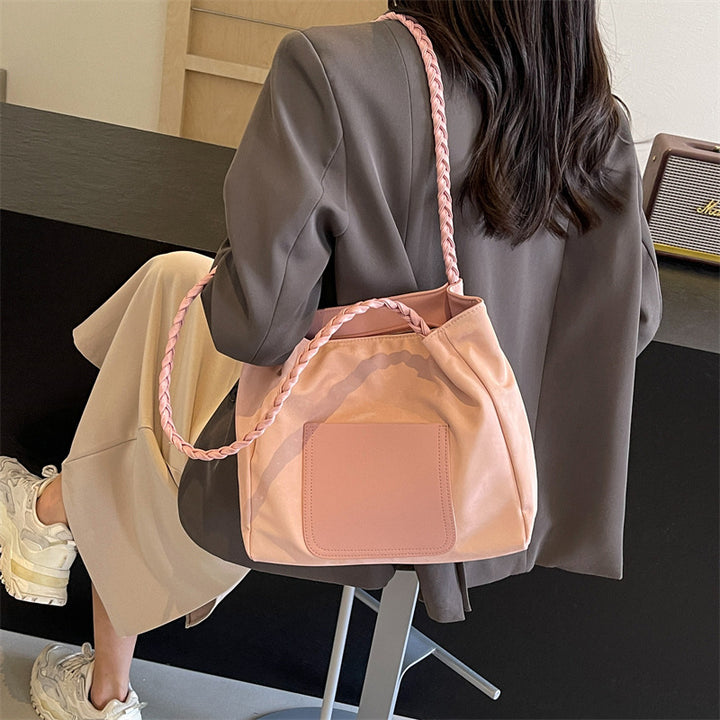 Stylische geflochtene Griff-Handtasche Karnz