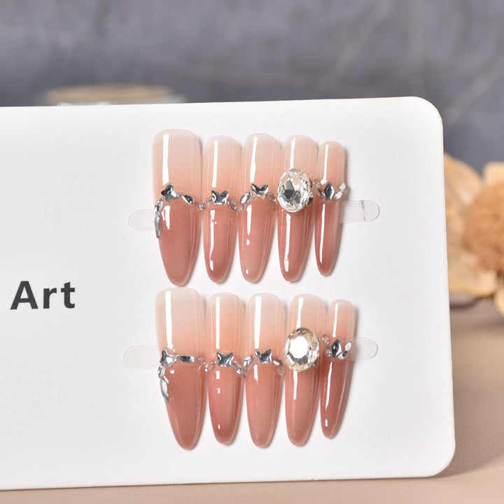 Glamorous Press-On Nail Extensions Karnz