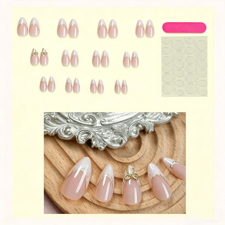 Dekorative Stiletto Press-On Nägel Karnz
